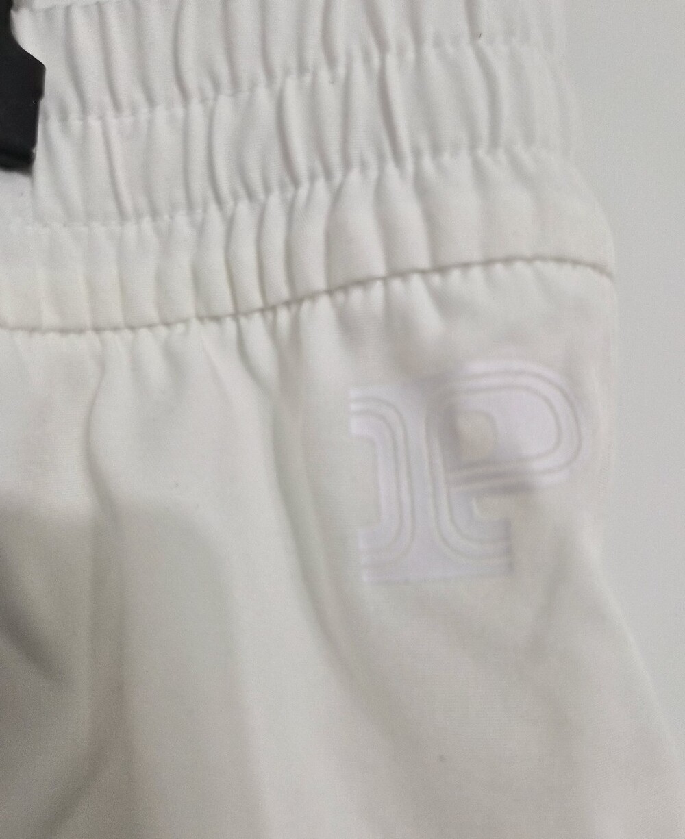 PINK Victorias Secret XXL Optic White Running Shorts - Picture 5 of 12